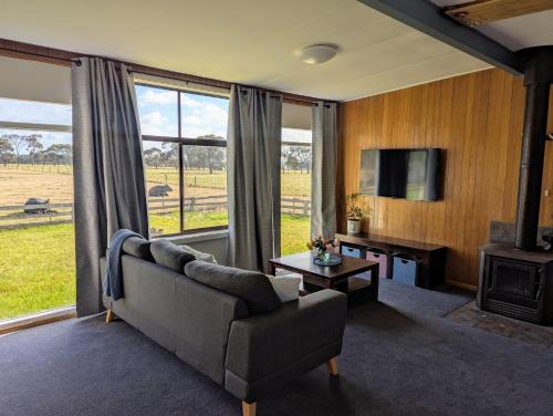 Connewarre House | Cosy Connewarre Cottage