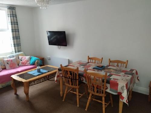 Cork House | Cosy Cork - House - Sleeps 4 - City Centre