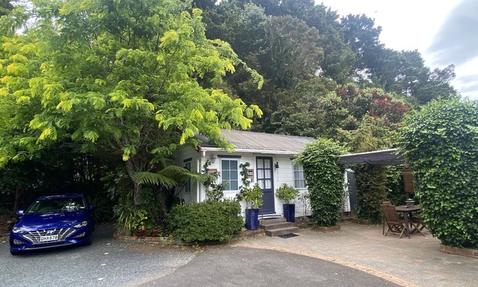 Paihia Cottage | Cosy Cottage in Central Paihia