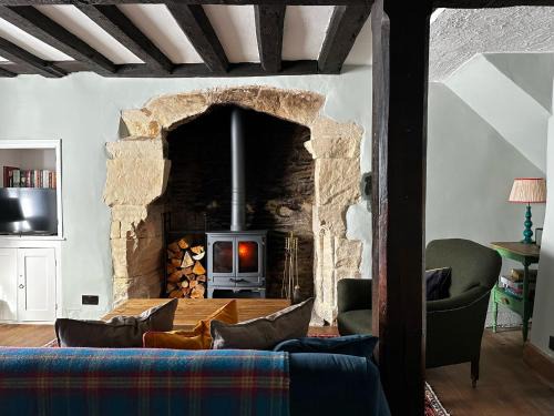 Lechlade House | Cosy Cottage in Lechlade