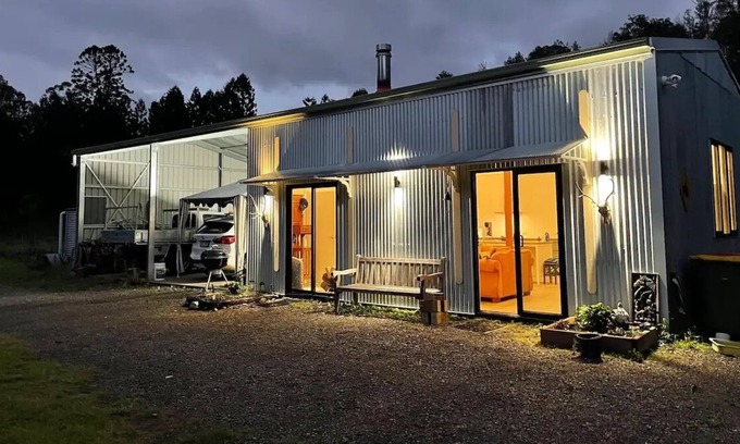 Harper Creek Other | Cosy farmhouse on 110 acres with forest and creeks