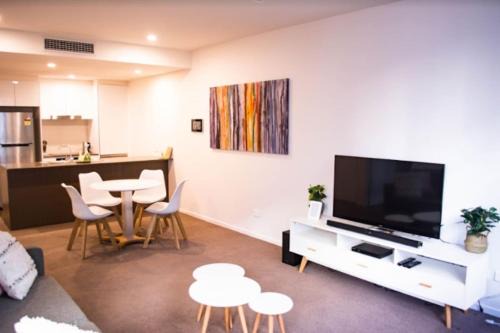 Braddon Apartment | Cosy getaway in the Heart of Braddon - Hosted by Canstay