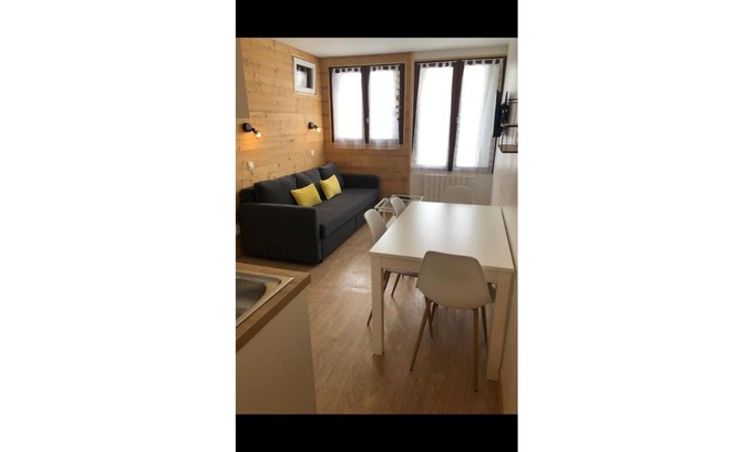 Genos Apartment | Cosy ground floor apartment