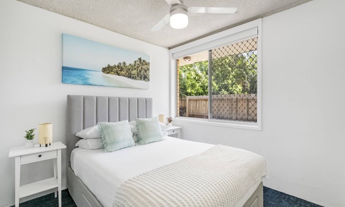 Broadbeach Apartment | Cosy Ground Floor Unit Moments From The Beach