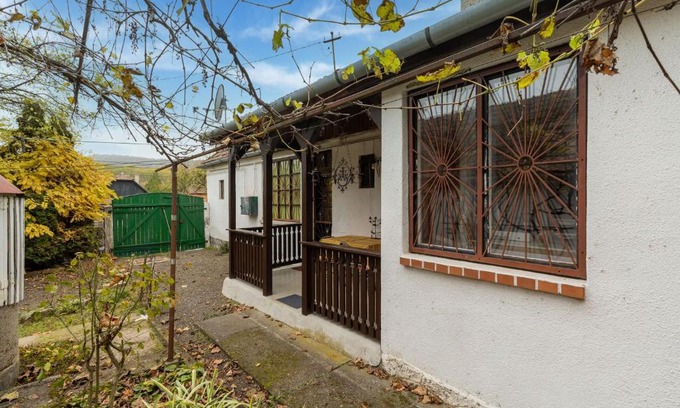 Ipolydamasd House | Cosy holiday home near Basilica