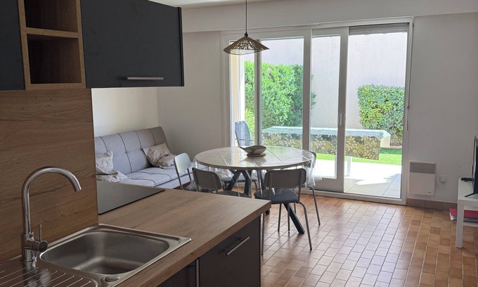 La Tranche-sur-Mer Cabin | Cosy house 300m from the beach