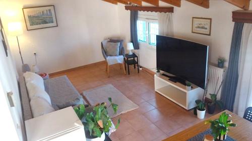 Argyrades Apartment | Cosy Loft Apartment, Argyrades