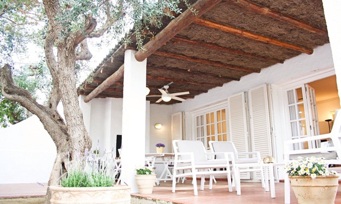 Vilafortuny House | Cosy marine & spa villa