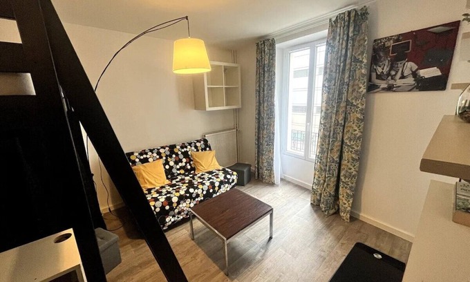 Saint-Fargeau Apartment | Cosy nest in the heart of Paris