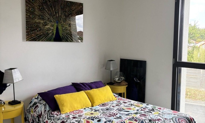 Bouaye Bed & Breakfast | Cosy room in house with garden