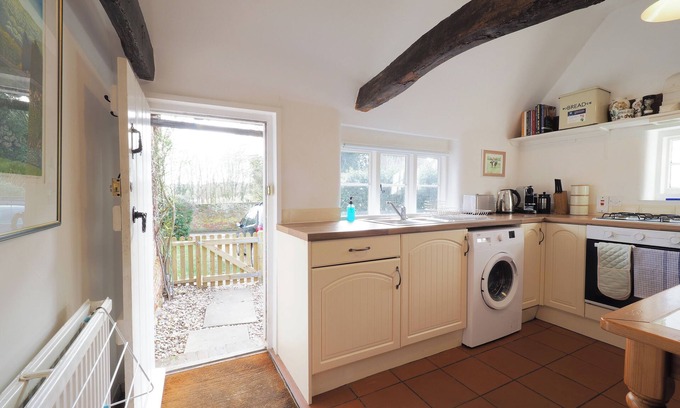 Westbere Cottage | Cosy rural retreat close to Canterbury - Bere Cottage