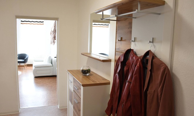 Reichenbach/Oberlausitz Apartment | Cosy, spacious apartment above the beautiful market square.