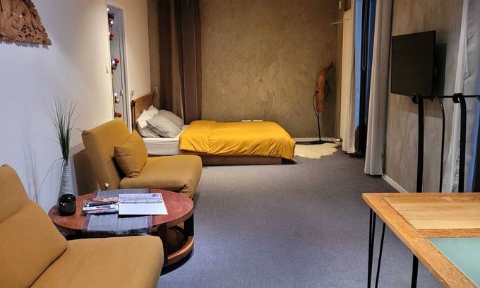 Kientzheim Apartment | Cosy Studio 2 steps from the vineyard, fully equipped kitchen, free parking, garden area