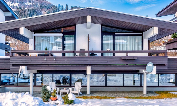 Kirchberg in Tirol Apartment | Cosy studio only 1km from the Maierlbahn ski lift