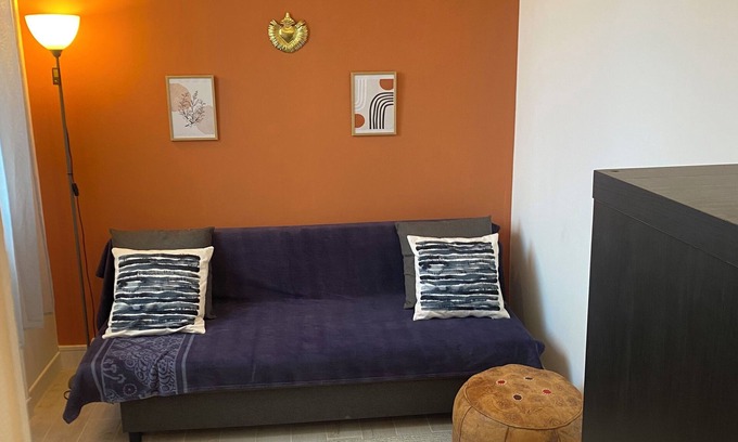 Carrieres-sur-Seine Apartment | Cosy studio with garden CHATOU 78