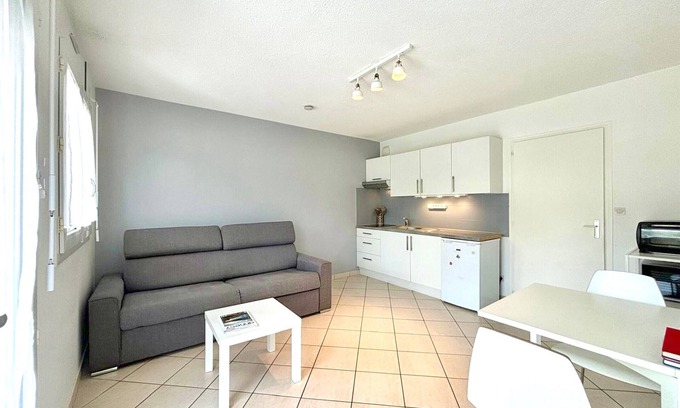 Annecy Apartment | Cosy Studio with Terrace and Parking in Tranquil Annecy Location