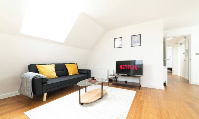 Hoe Street Apartment | [cosy Two Bed Flat] in London