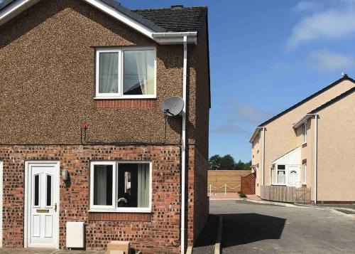 Cleator Moor House | CosyHouse Private Parking Fringe of Lake District