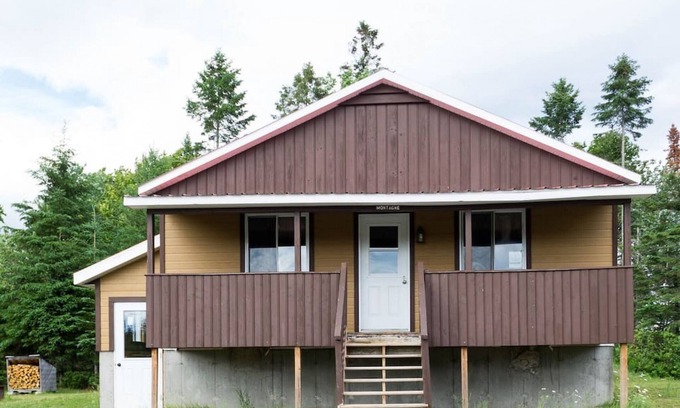 Saint-Gabriel-de-Valcartier Ski Chalet | Cottage Montagne