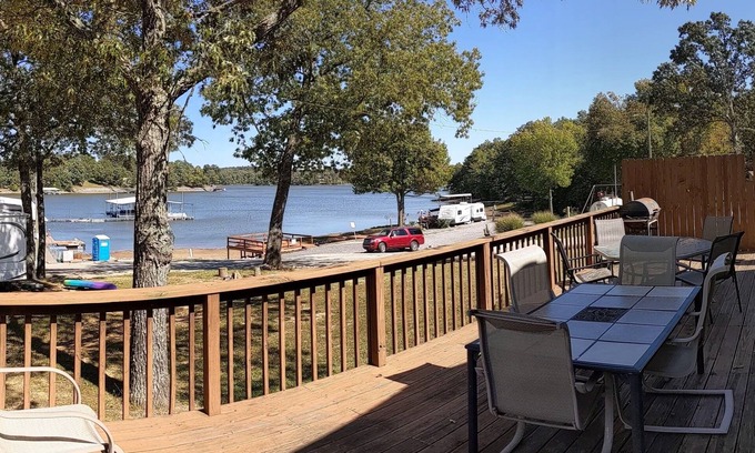 Benton Cottage | Cottage #1 King Creek Resort & Marina