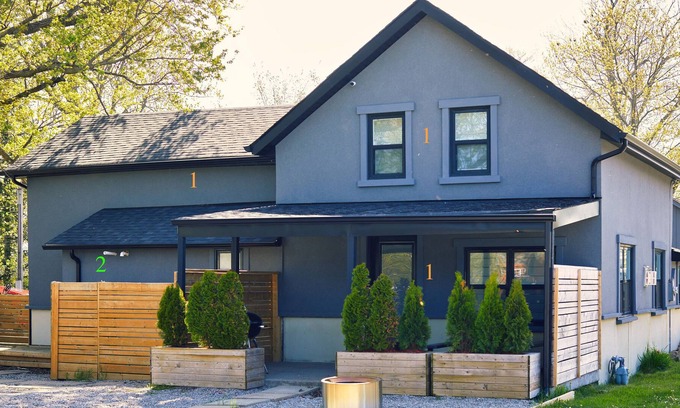 Wainfleet House | Cottage # 1...thelongbeachresort.ca