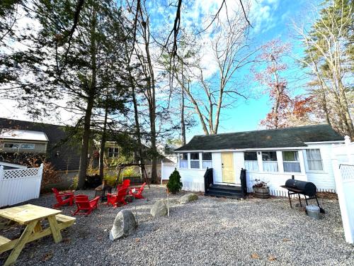 Wolfeboro Apartment | Cottage 8-9 - Stand Alone 2 Bedroom/2 Bath