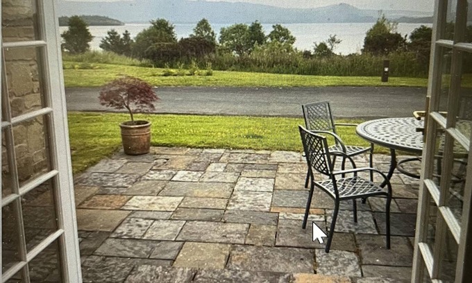 Alexandria Cottage | Cottage by Loch Lomond shore with luxury spar