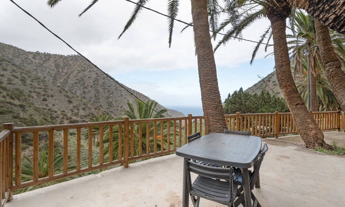 Vallehermoso Cottage | Cottage 'Casa Lucia' with Mountain View, Shared Terrace and Wi-Fi