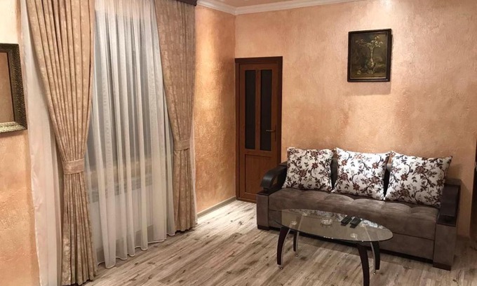 Tsaghkadzor House | Cottage Green Garden