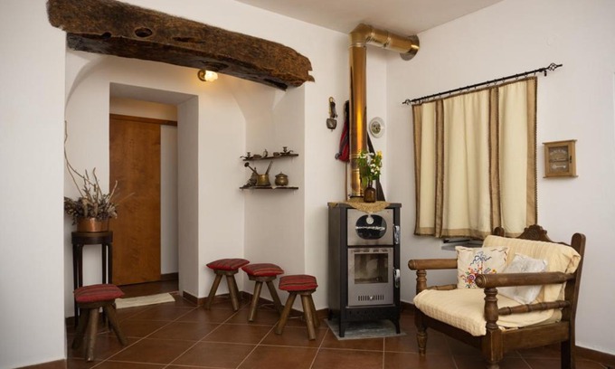 Grigoriana House | Cottage home at South Chania