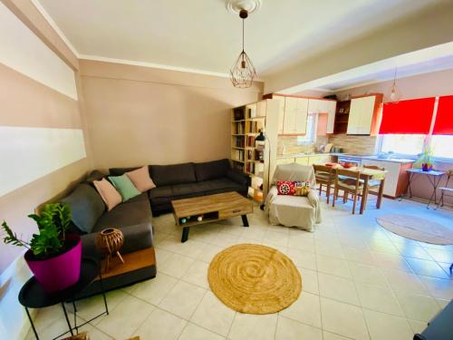 Ilida Apartment | Cottage House