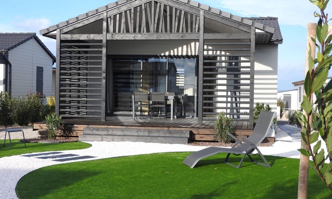 Pomerols Ski Chalet | Cottage in a residential leisure park guarded year-round