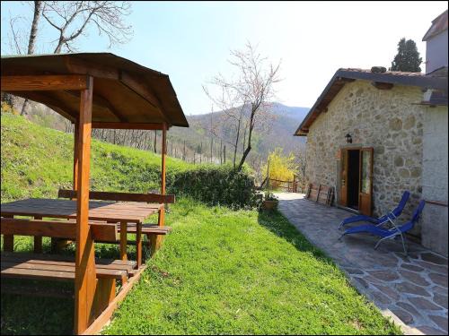 Casoli House | Cottage in Casoli near Ski Slopes
