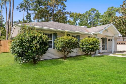 Diamondhead House | Cottage in Diamondhead