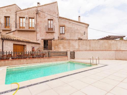 Maians House | Cottage in Maians with Sea View & Pool