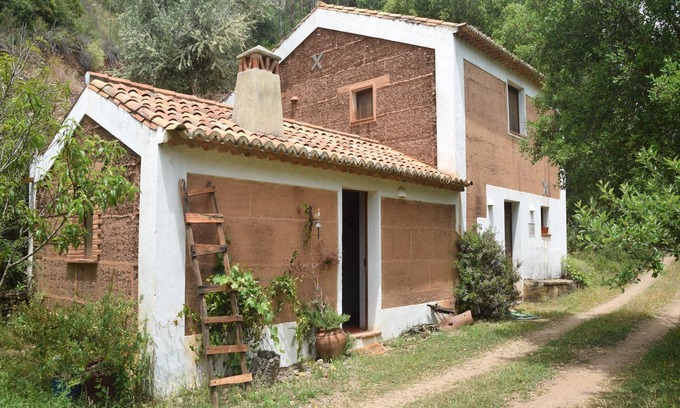 Troviscais Cottage | Cottage in São Luís with Private Pool