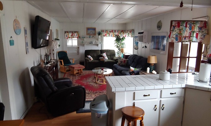 Sylvan Beach House | Cottage in Sylvan Beach