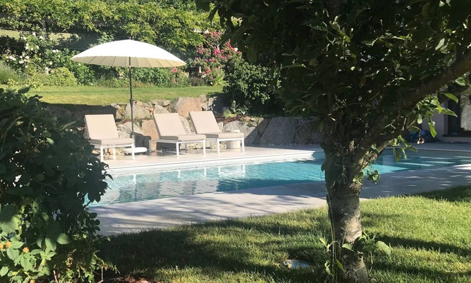 Buhl Cottage | Cottage in the forest with heated pool from May to October