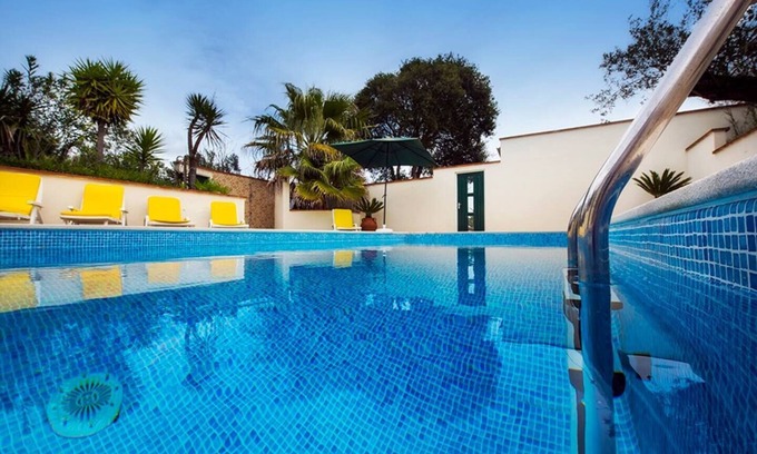 Caldas da Rainha Cottage | Cottage on vineyard