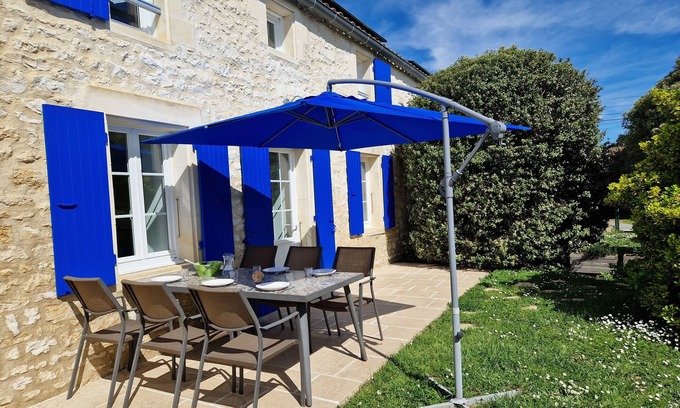 Soubise House | Cottage Oxalyd 6, near Rochefort, ideal with family or friends