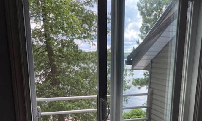 North Frontenac Cottage | Cottage Rental on Lake Mazinaw “Bon Echo”