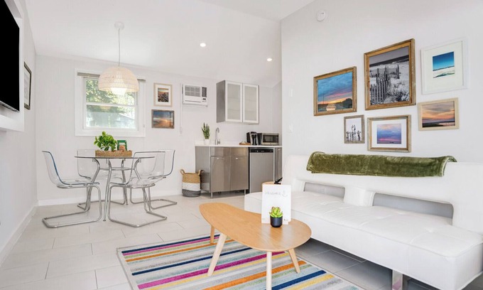 Hampton Bays House | Cottage Suite in Boutique Hotel, Heart of Hampton Bays, Waterfront.