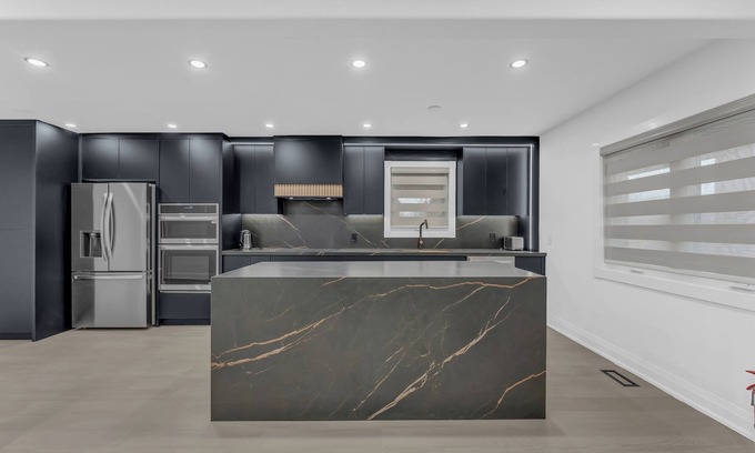 Caledon House | Cottage Vibes, City Convenience