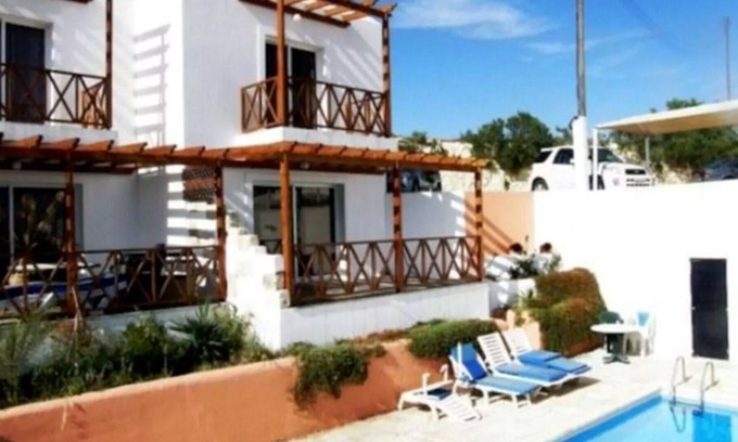 Tsada House | Cottage with Pool nestled in the Hills with Sea & City Views