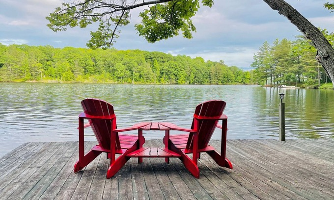 Frontenac Cottage | Cottage With Private Dock - Bob's Lake Oasis