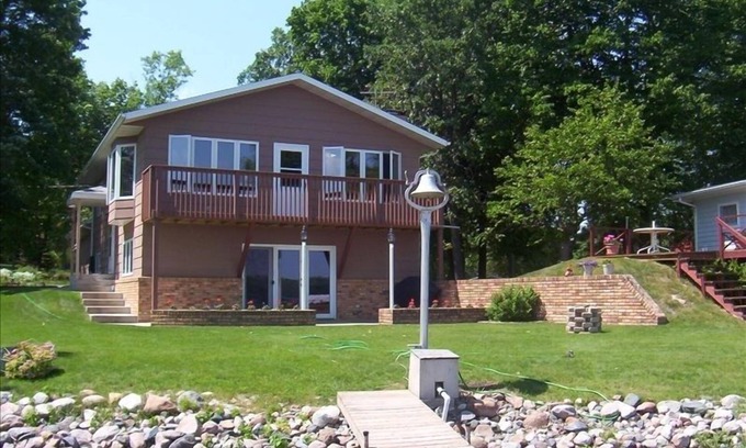 Rochert House | Cotton Lake Home