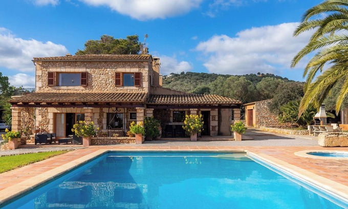 Sant Llorenc des Cardassar Villa | Country Home Can Bosco with Pool, Wi-Fi, A/C, Garden & Terrace