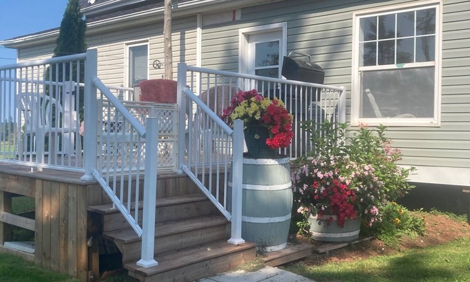 Lot 16 Cottage | Country 2-brm apt. 10km to S'side, Weekly or Monthly rental.