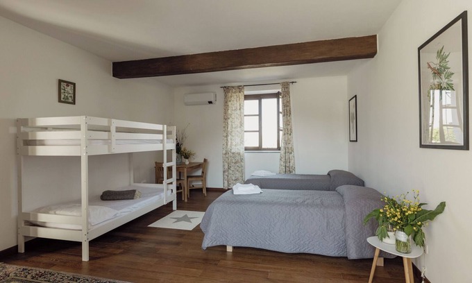Isola d'Asti House | Country apartment in Monferrato Moretti Winery
