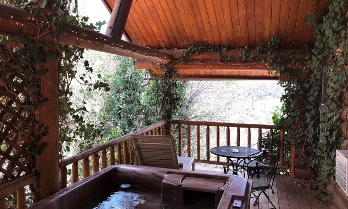 Prescott Apartment | Country Garden Studio - Prescott Cabin Rentals